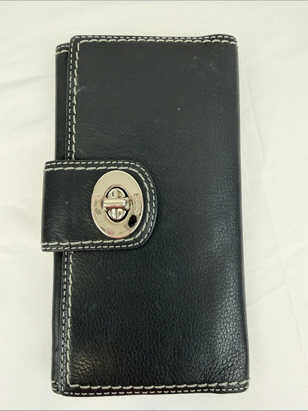 Vintage Y2K Coach Hamptons Black Leather Turnlock Wallet Contrast Stitch